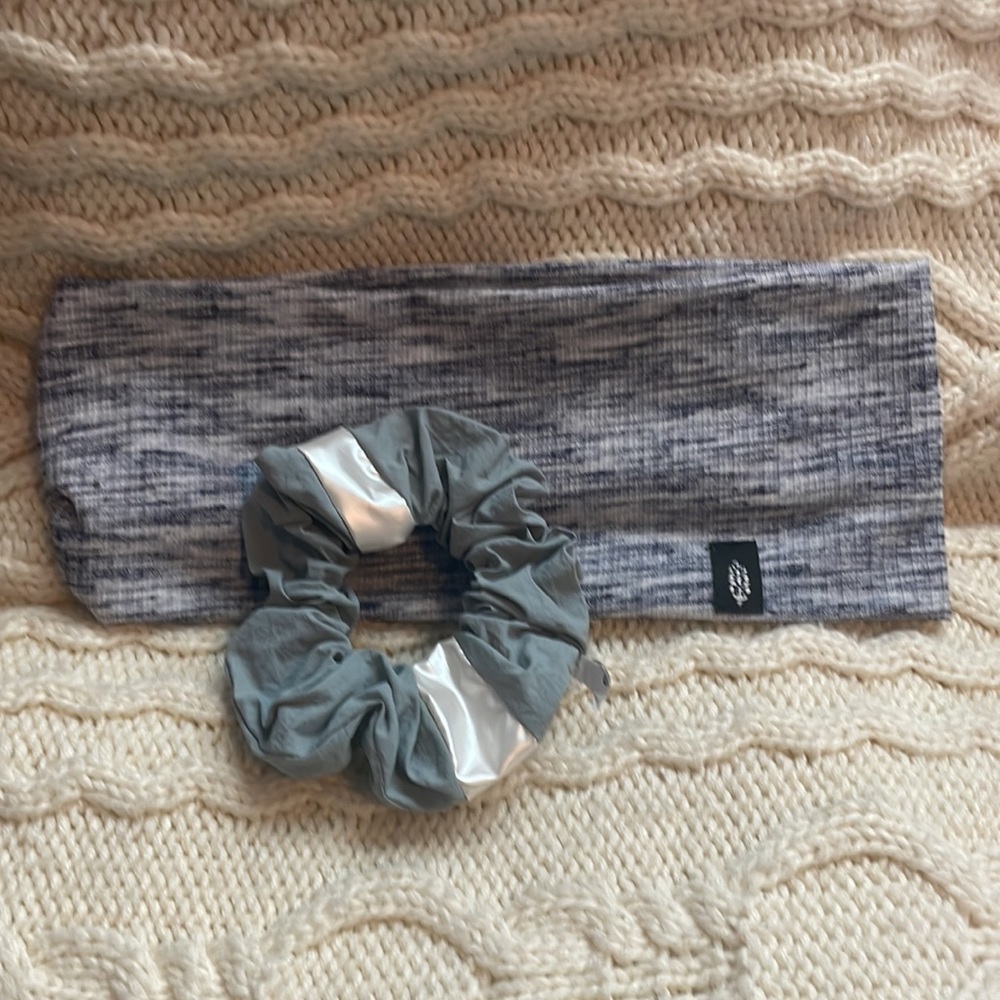 NWOT Free People She’s a Runner Headband & Track Star Reflective Scrunchie, Grey